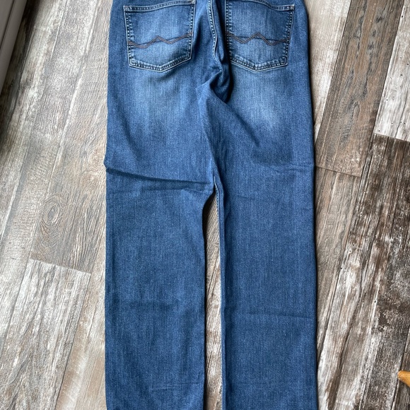 WRANGLER FIVE STAR PREMIUM JEANS - Picture 6 of 8